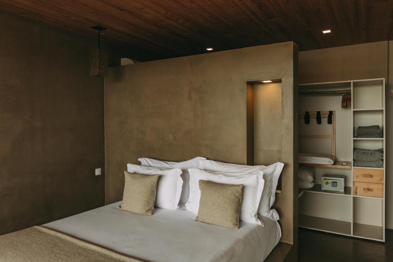 Santa Barbara Eco-Beach Resort AZR room 4