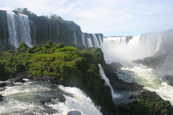 iguazu falls - argentina travel - south america tours vaya adventures